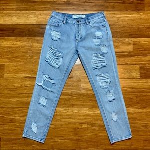 Brandy Melville Distressed Boyfriend Jeans